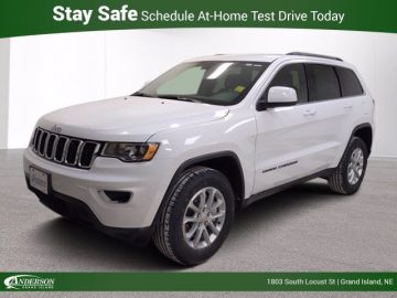 New 2021 Jeep Grand Cherokee Laredo E 4×4 Stock: JJ2381