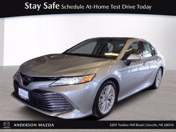 Used 2018 Toyota Camry XLE Auto Stock: MC4214